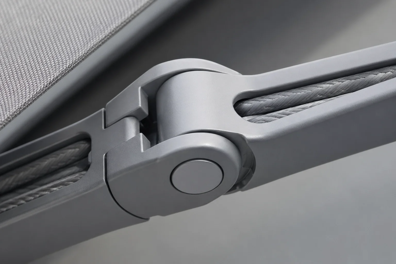 Technisches Detail eines stabilen Markisen-Gelenkarms für langlebige Qualität nach Maß.