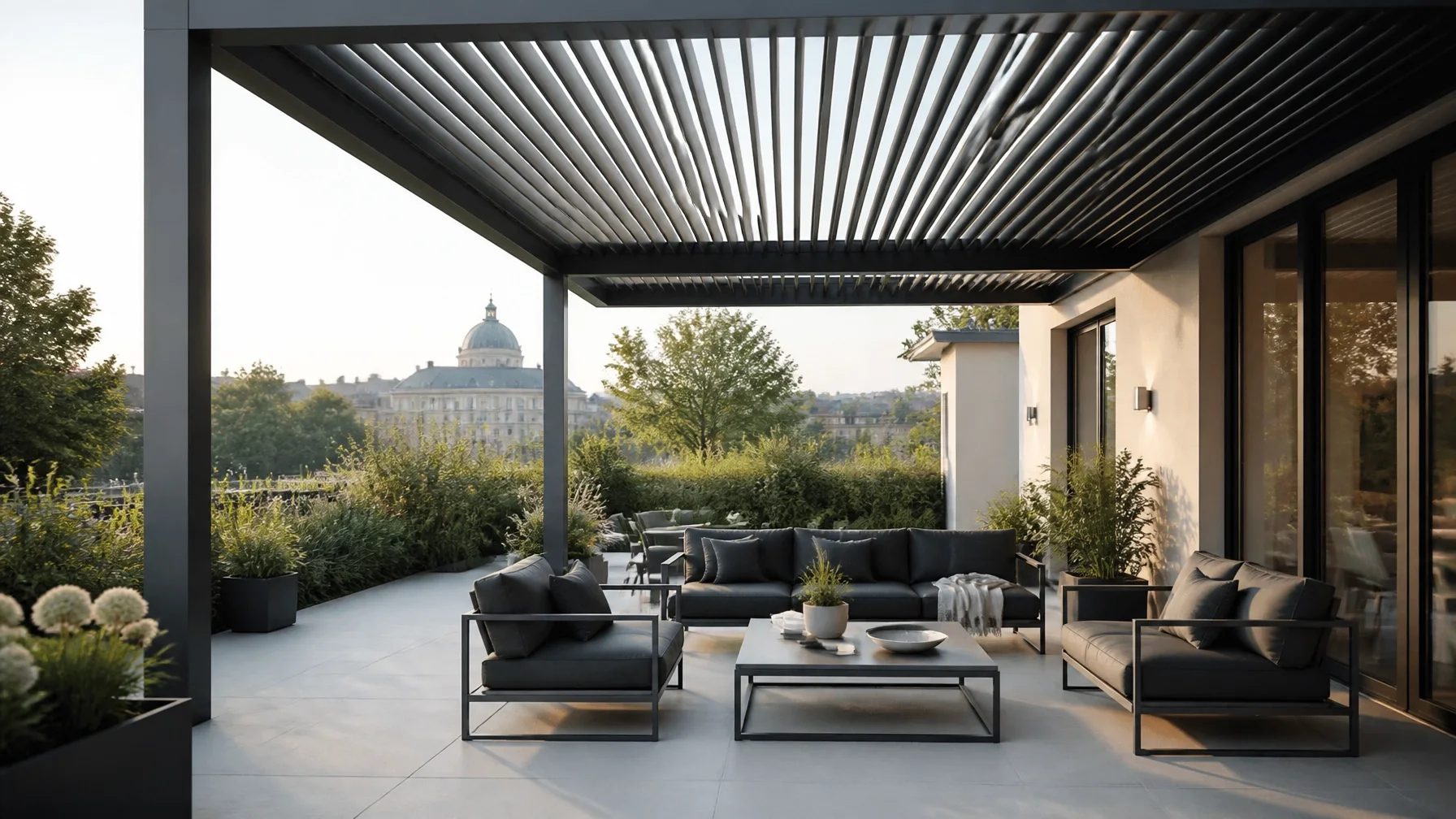 Terrassenüberdachung Wien: Festes Glasdach vs. flexibles Lamellendach – Welches System ist besser für Ihr Zuhause?